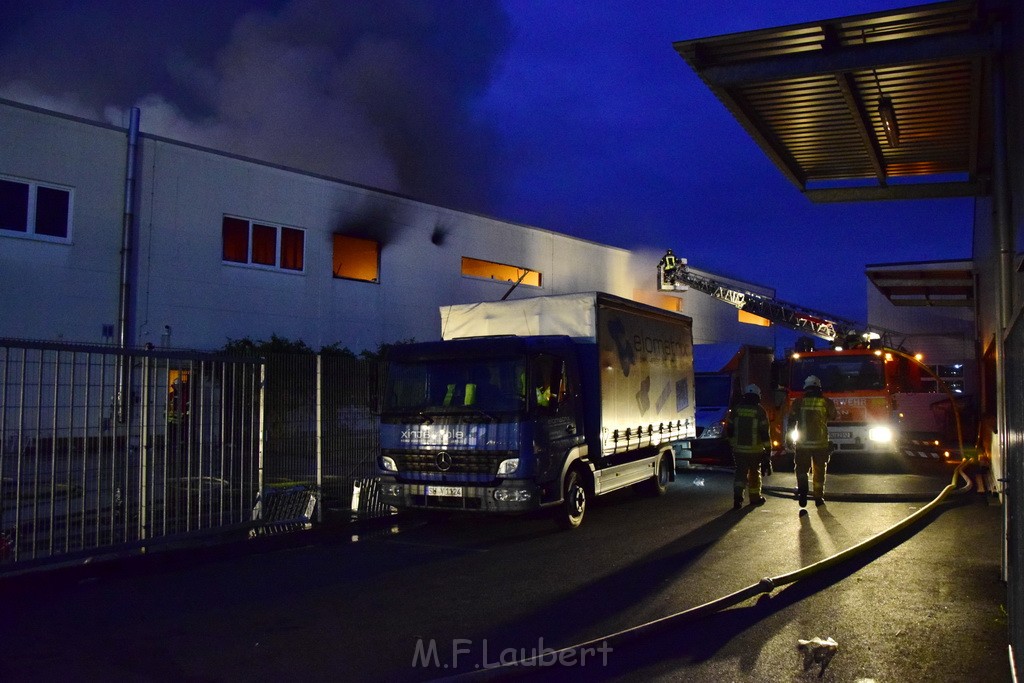 Grossbrand Halle Troisdorf Kriegsdorf Junkersring P455.JPG - Miklos Laubert